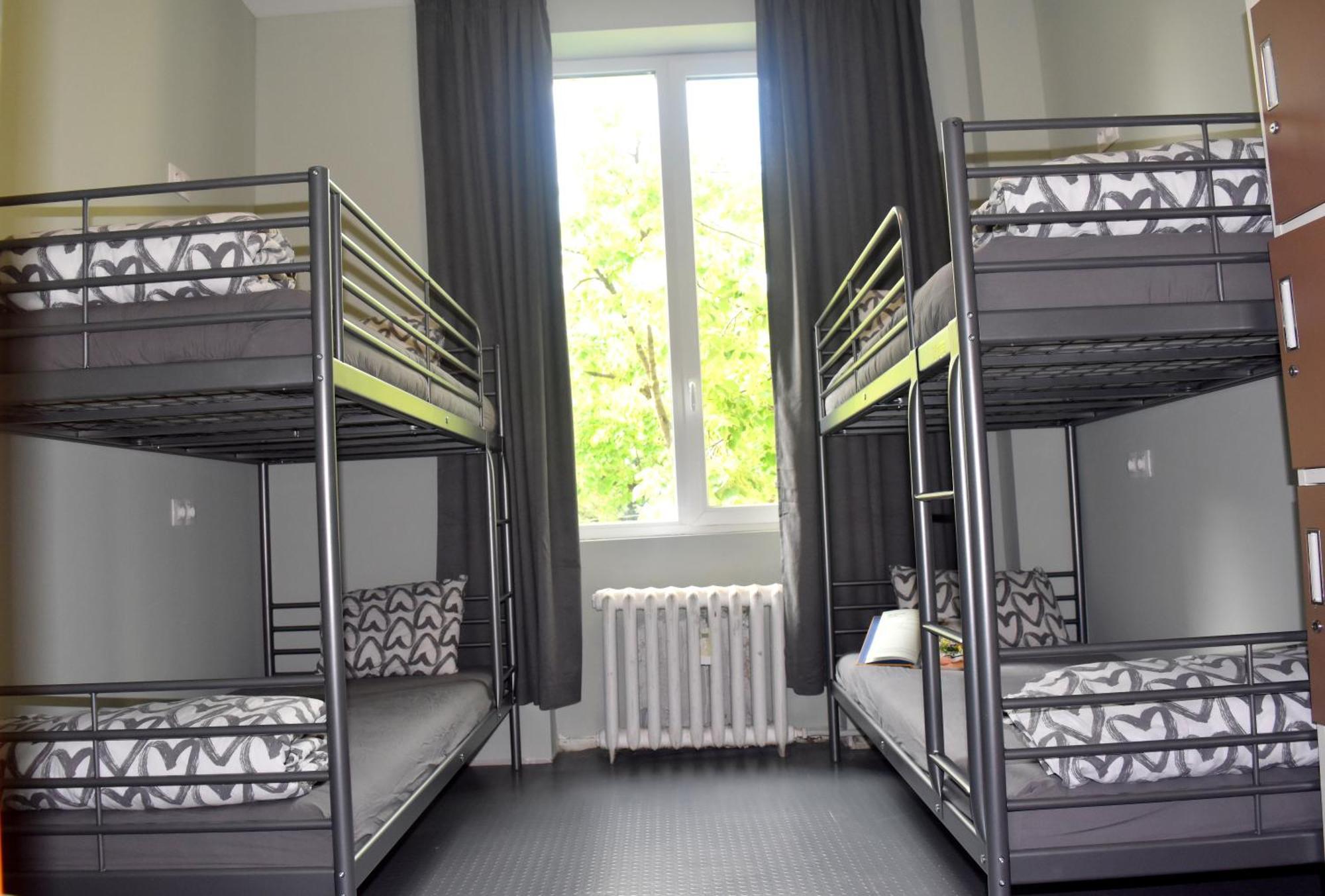 Bed Budget 6-Bed Mixed Dormitory Room