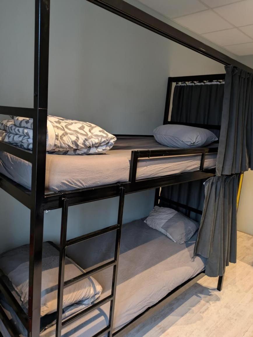 Bed Premium 6-Bed Mixed Dormitory Room